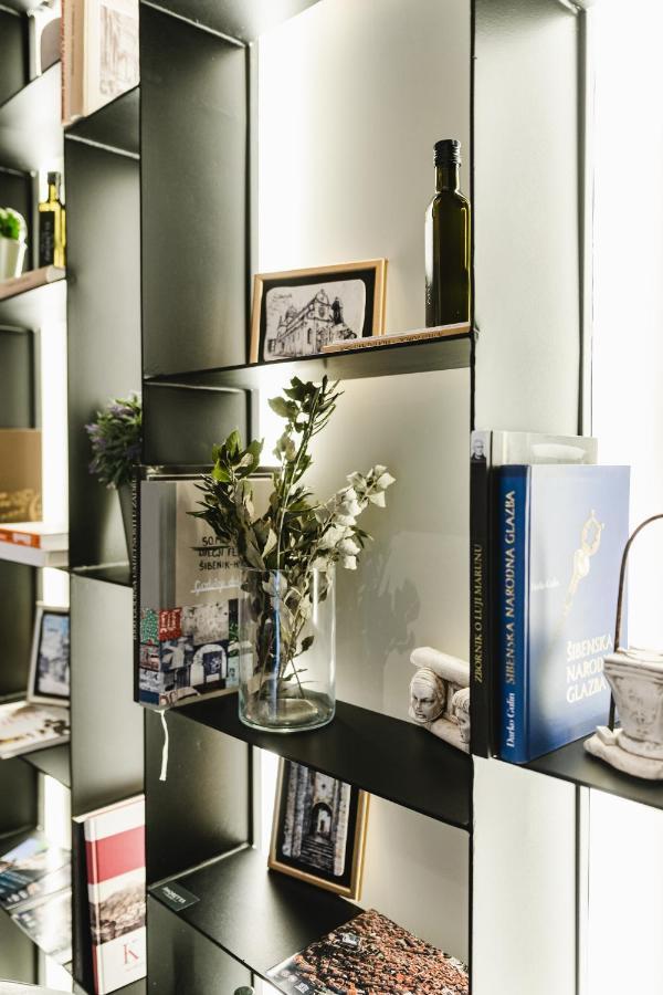 Amoretta Rooms シベニク エクステリア 写真